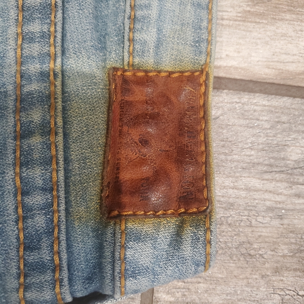 True Religion - Picture 9 of 9